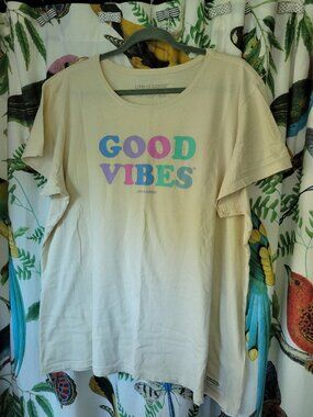 Life is Good "Good Vibes" Women's XXL Crusher Lite Tee Putty White